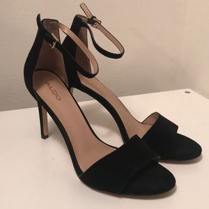 Aldo Velvet Black Stiletto’s
